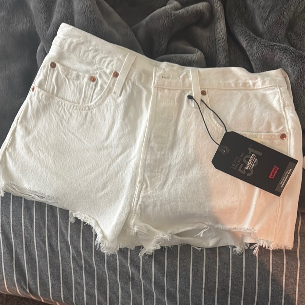 Levi's White Jean Shorts Casual Distressed Hem